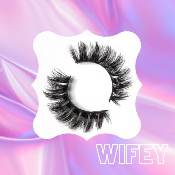 3D Mink Eyelashes 💋 - Picture 2 of 4